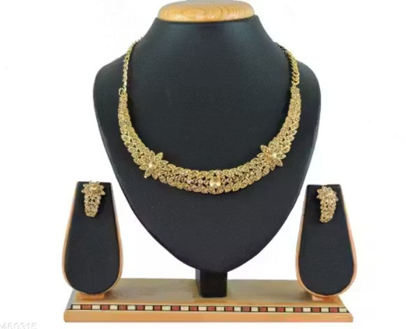 Women's Gold Plated stone work Jewellery Set
